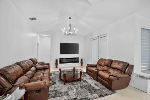 2676 Yarmouth Drive, Wellington FL - photo 17 of 68