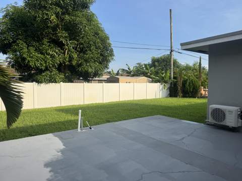 1431 NW 79th Way, Pembroke Pines FL - photo 7 of 9