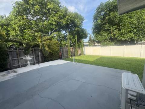 1431 NW 79th Way, Pembroke Pines FL - photo 8 of 9