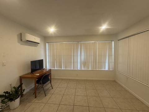 1431 NW 79th Way, Pembroke Pines FL - photo 6 of 9
