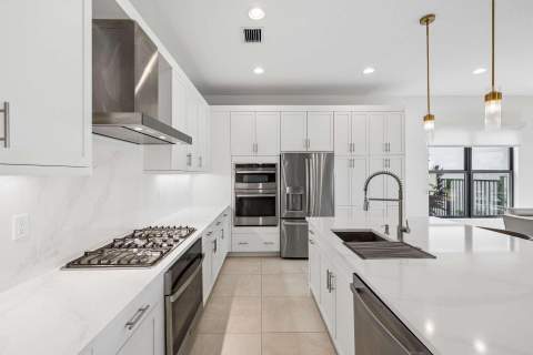 17071 Rainbow Falls Trail, Boca Raton FL - photo 13 of 82