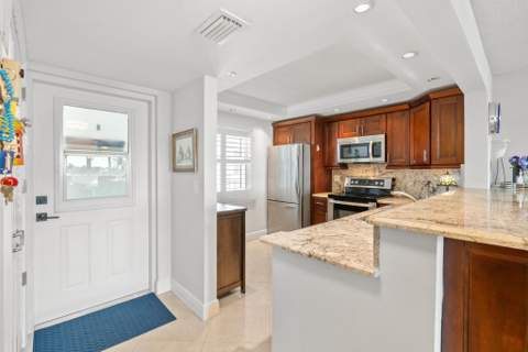 930 Dogwood Drive #457, Delray Beach FL - photo 6 of 46
