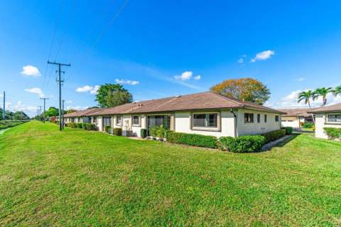 4862 Equestrian Road, Boynton Beach FL - photo 24 of 26
