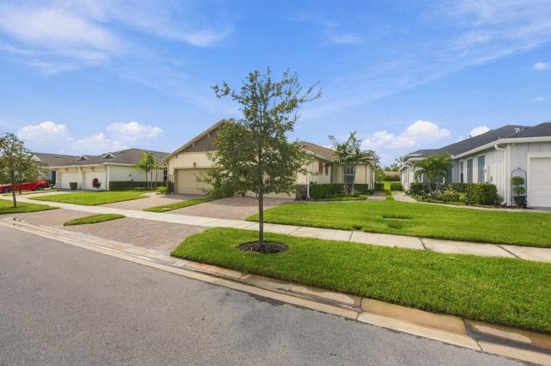 3 bedroom Townhouse at 1961 SE Crosswood Way, Replat Of Veranda Preserve East, Port St. Lucie — photo 5