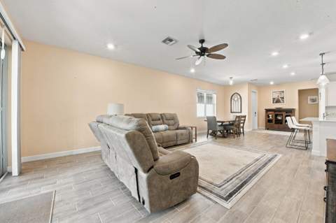 1961 SE Crosswood Way, Port St. Lucie FL - photo 17 of 51