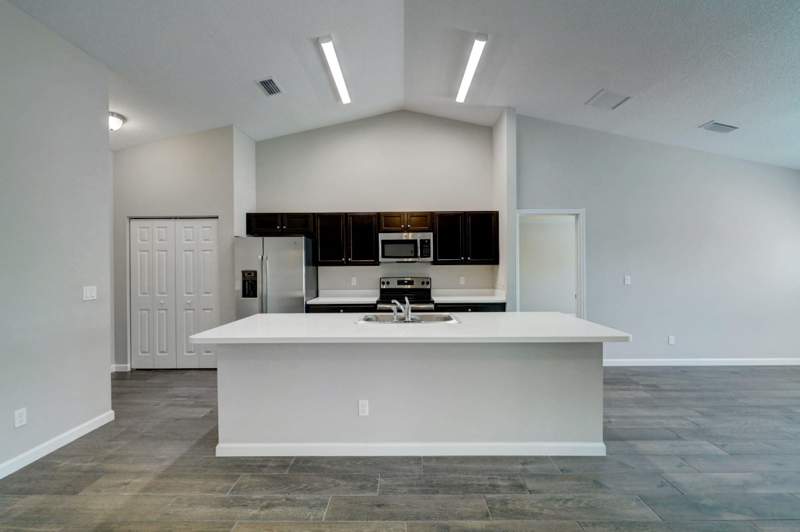 4 bedroom Single Family Residence at 588 SW S Quick Circle, Port St Lucie Section 34, Port St. Lucie — photo 5