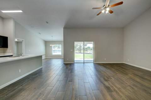 588 SW S Quick Circle, Port St. Lucie FL - photo 10 of 37