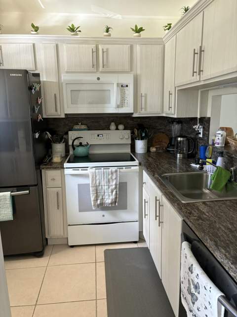 3430 NW 52nd Avenue #204, Lauderdale Lakes FL - photo 10 of 18
