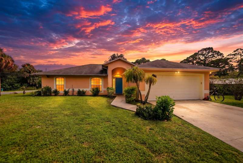3 bedroom Single Family Residence at 1512 N 42nd Street, Keystone Heights Revised Plat, Fort Pierce — photo 1