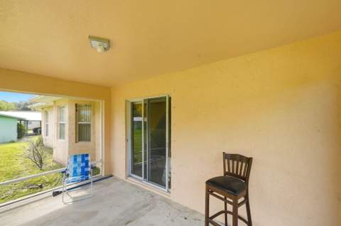 1512 N 42nd Street, Fort Pierce FL - photo 17 of 27