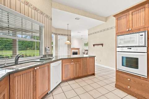 1515 SW Mockingbird Circle, Port St. Lucie FL - photo 15 of 58