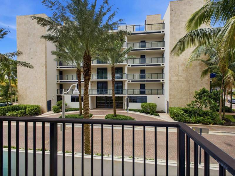 1 bedroom Condominium at 2101 S Ocean #202, Quadomain Tower I And IV Condo, Hollywood — photo 2