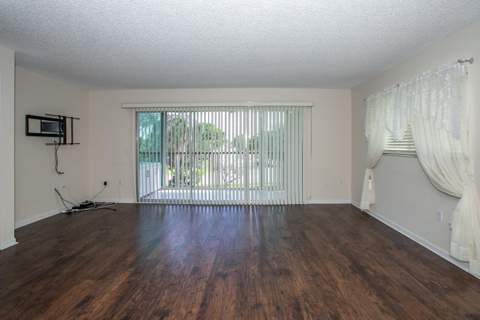 901 SW 138th Avenue #315C, Pembroke Pines FL - photo 6 of 17