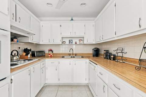 2886 Fernley Drive #32, West Palm Beach FL - photo 8 of 42