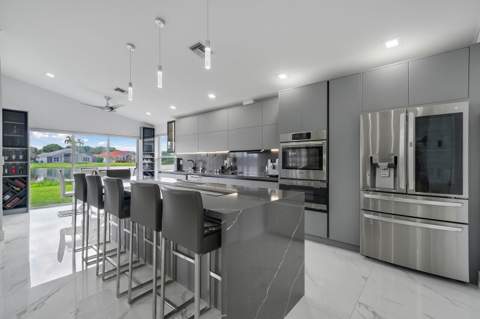 11674 Caracas Boulevard, Boynton Beach FL - photo 8 of 69