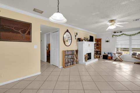 1738 Lakefront Boulevard #D, Fort Pierce FL - photo 6 of 24