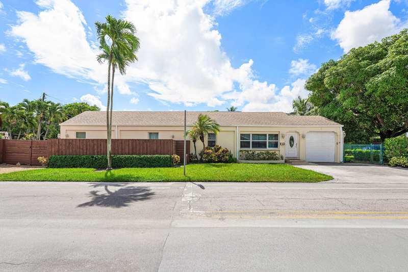 4 bedroom Single Family Residence at 800 NE 6th Street #1, Holmberg & Mc Kees, Fort Lauderdale — photo 1