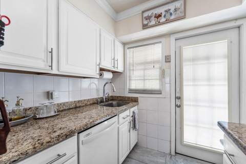 800 NE 6th Street #1, Fort Lauderdale FL - photo 8 of 41