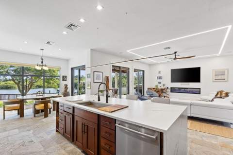 6787 Bayshore Drive, Lake Worth FL - photo 16 of 79