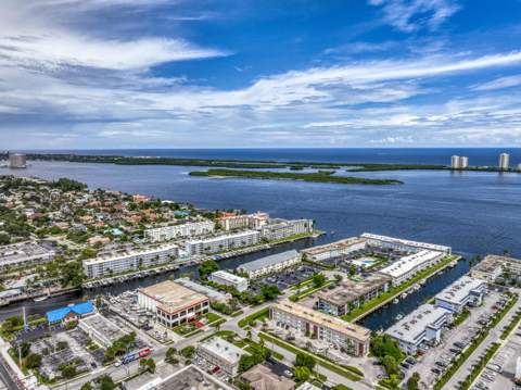 236 Castlewood Drive #205, North Palm Beach FL - photo 19 of 19