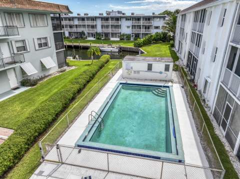 236 Castlewood Drive #205, North Palm Beach FL - photo 16 of 19