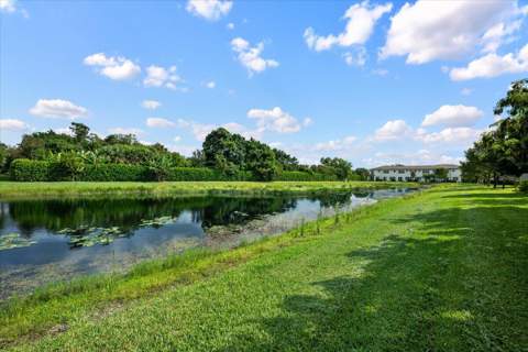 4886 Navali Drive, Wellington FL - photo 23 of 35