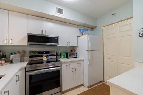 145 Yacht Club Way #109, Hypoluxo FL - photo 17 of 38