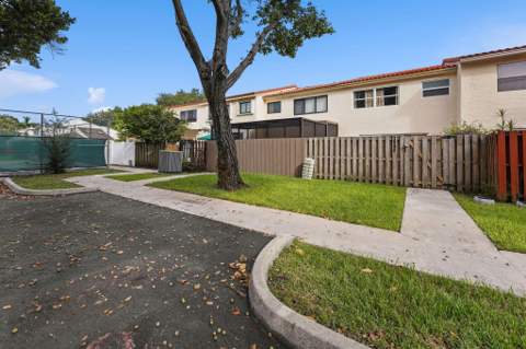 3844 Atlanta Street, Hollywood FL - photo 7 of 69