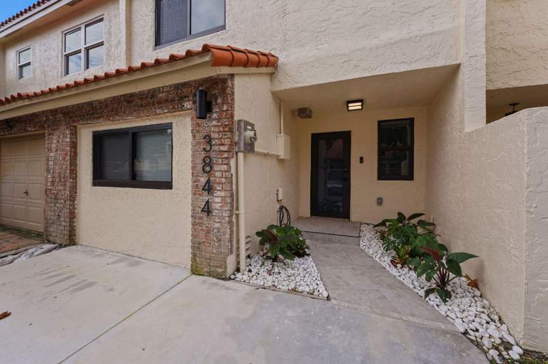 3 bedroom Townhouse at 3844 Atlanta Street, Hollywood Gardens, Hollywood — photo 4