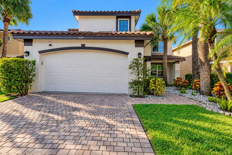 6 bedroom Single Family Residence at 5018 Nautica Lake Circle, Nautica Isles 2, Greenacres — photo 5