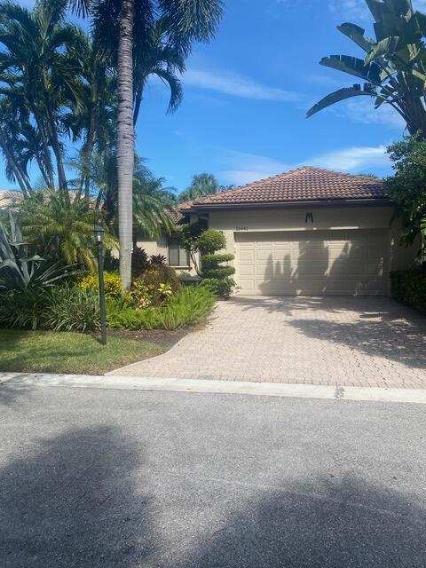 3 bedroom Single Family Residence at 13441 Provence Drive, Frenchmans Creek, Palm Beach Gardens — photo 1