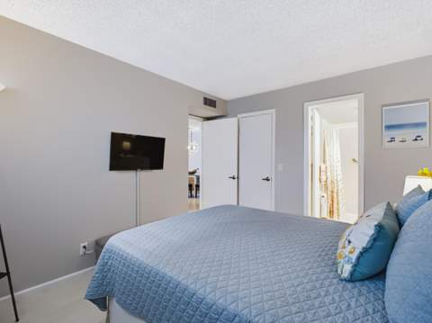 2010 S Federal Highway #308, Boynton Beach FL - photo 19 of 30