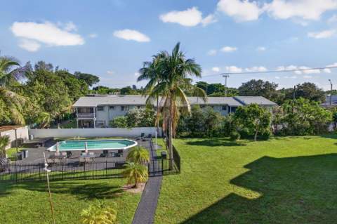 941 Crystal Lake Drive, Deerfield Beach FL - photo 21 of 21