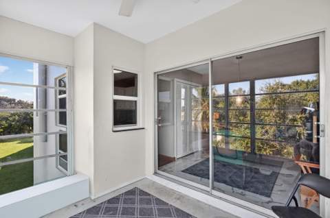 941 Crystal Lake Drive, Deerfield Beach FL - photo 11 of 21
