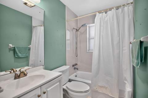941 Crystal Lake Drive, Deerfield Beach FL - photo 15 of 21