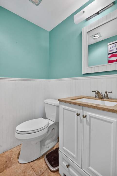 941 Crystal Lake Drive, Deerfield Beach FL - photo 19 of 21