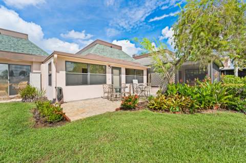 3310 SE Sandpiper Circle, Port St. Lucie FL - photo 9 of 37