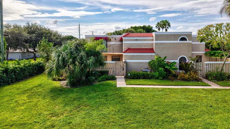 3 bedroom Townhouse at 3930 Village Drive #C, Le Village De Provence / Chateau Wood, Delray Beach — photo 1