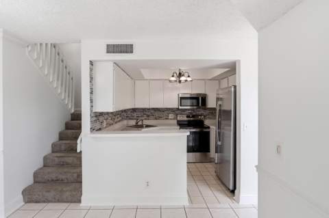 3930 Village Drive #C, Delray Beach FL - photo 7 of 38