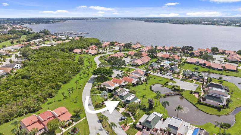 2 bedroom Condominium at 3310 SE Sandpiper Circle, Villas Of Sandpiper Bay Unit 2, Port St. Lucie — photo 3