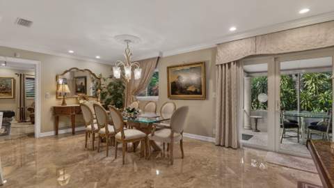 3745 Oaks Clubhouse Drive #V-8, Pompano Beach FL - photo 19 of 61