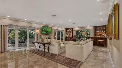 3745 Oaks Clubhouse Drive #V-8, Pompano Beach FL - photo 9 of 61