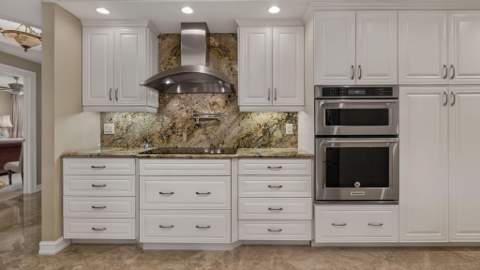 3745 Oaks Clubhouse Drive #V-8, Pompano Beach FL - photo 24 of 61