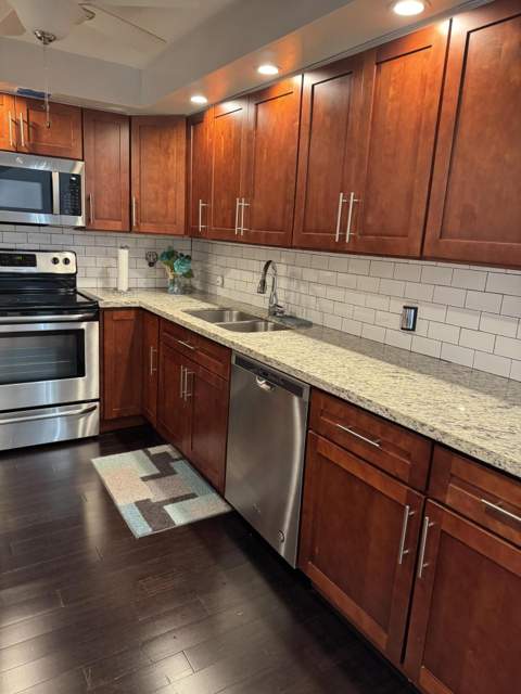 427 Golden Isles #9G, Hallandale Beach FL - photo 6 of 18