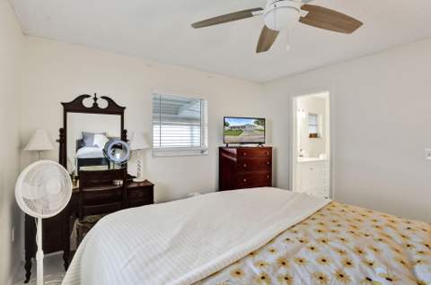 2012 SW 18th Drive, Boynton Beach FL - photo 18 of 29