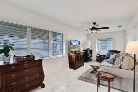 2012 SW 18th Drive, Boynton Beach FL - photo 13 of 29