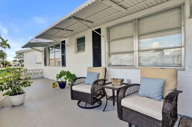 2 bedroom Single Family Residence at 2012 SW 18th Drive, Palm Beach Leisureville Sec 10, Boynton Beach — photo 3