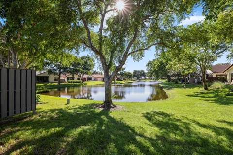 4847 Boxwood Circle, Boynton Beach FL - photo 16 of 17
