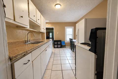 906 S J Street, Lake Worth Beach FL - photo 11 of 33