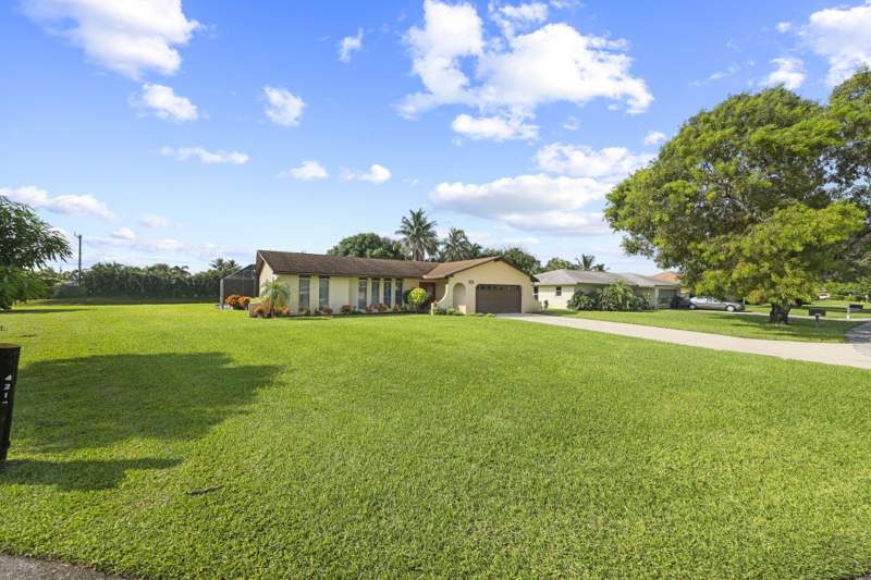 4 bedroom Single Family Residence at 4232 Althea Way, Palm Beach Gardens 6, Palm Beach Gardens — photo 2